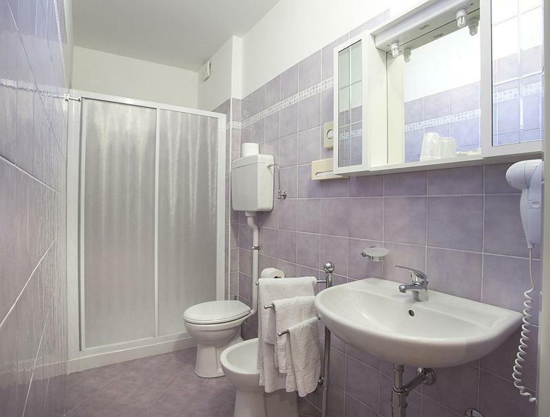 Hotel Giordo Rimini Bagian luar foto
